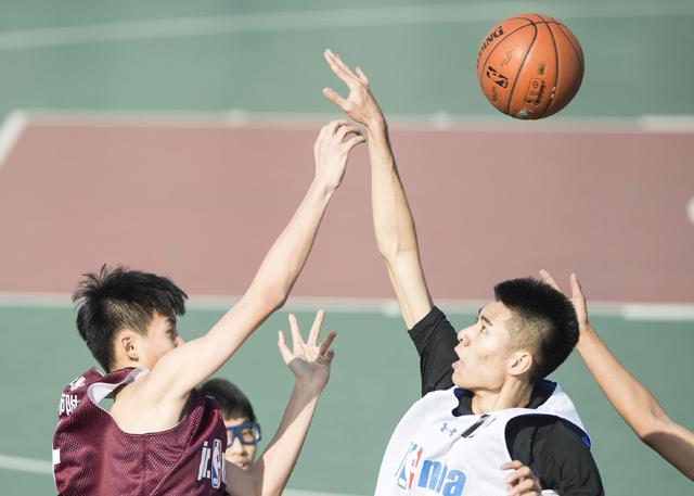 我妻子的顽皮诱惑2020