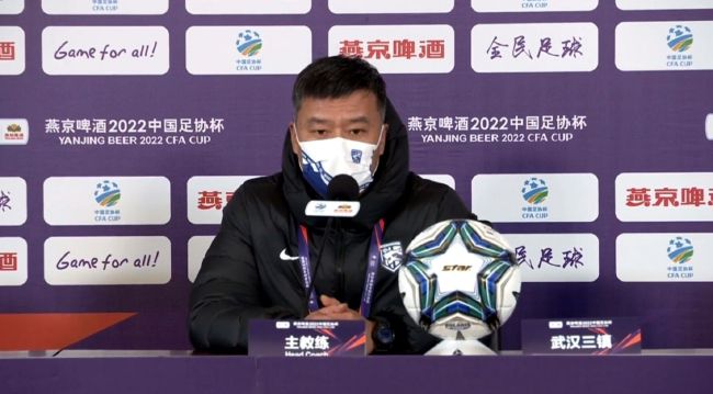 有纹身的女郎
