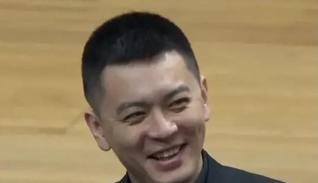 美女露屁股网站