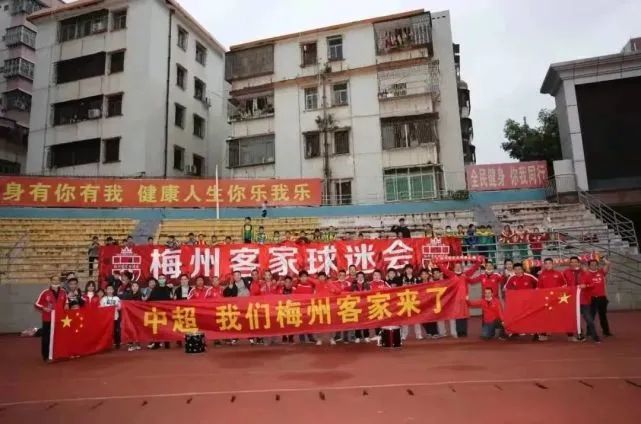 我的前任是我的继母