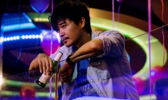 久久久久亚洲精品成人网小说